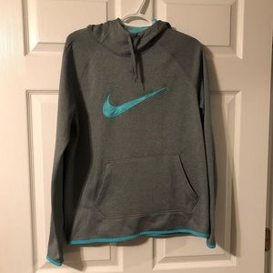 Nike womens size medium